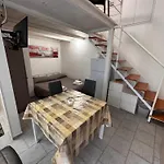 Universal House * Скафати