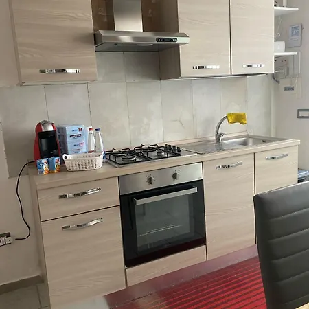 Universal House * Скафати